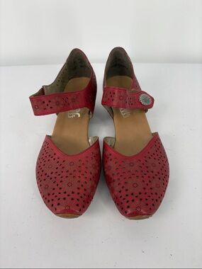 🥐 Ricker Red Perforated Mary Jane low Heels with Decorative Button Strap